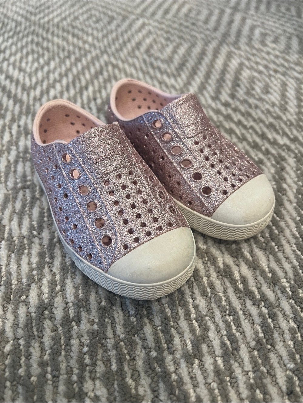Native Shoes Kids Glitter Slip-On Sneakers - Rose Gold
